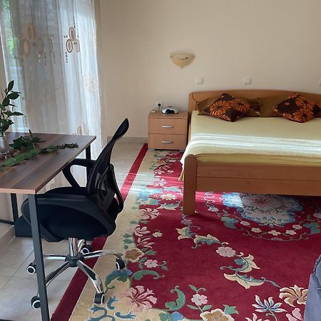 Villa Monte Boutique Apartments In Херцег Нови Екстериор снимка