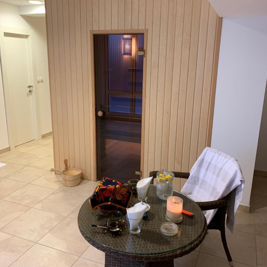 Villa Monte Boutique Apartments In Херцег Нови Екстериор снимка