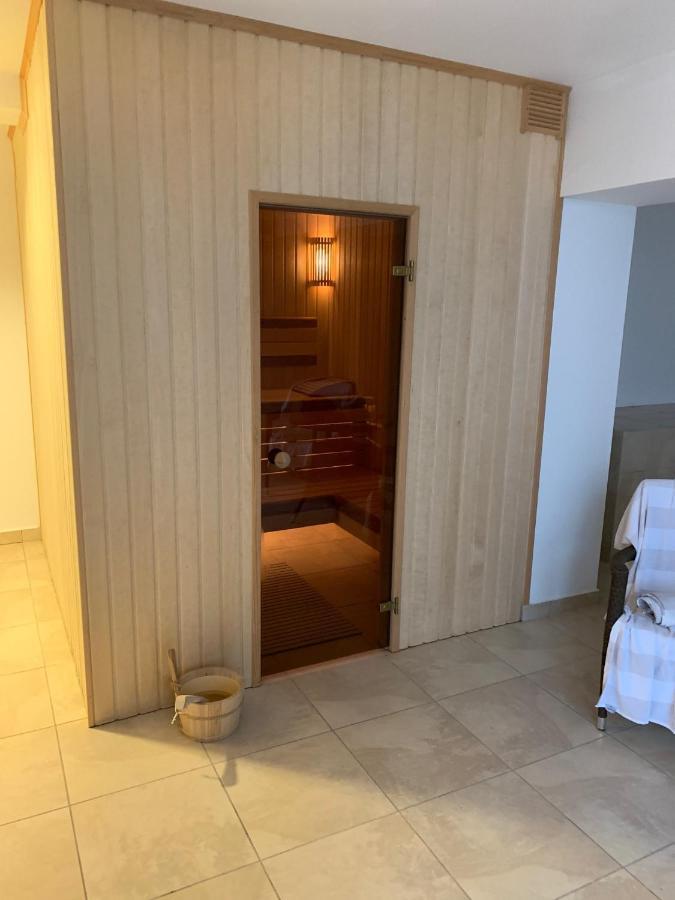 Villa Monte Boutique Apartments In Херцег Нови Екстериор снимка