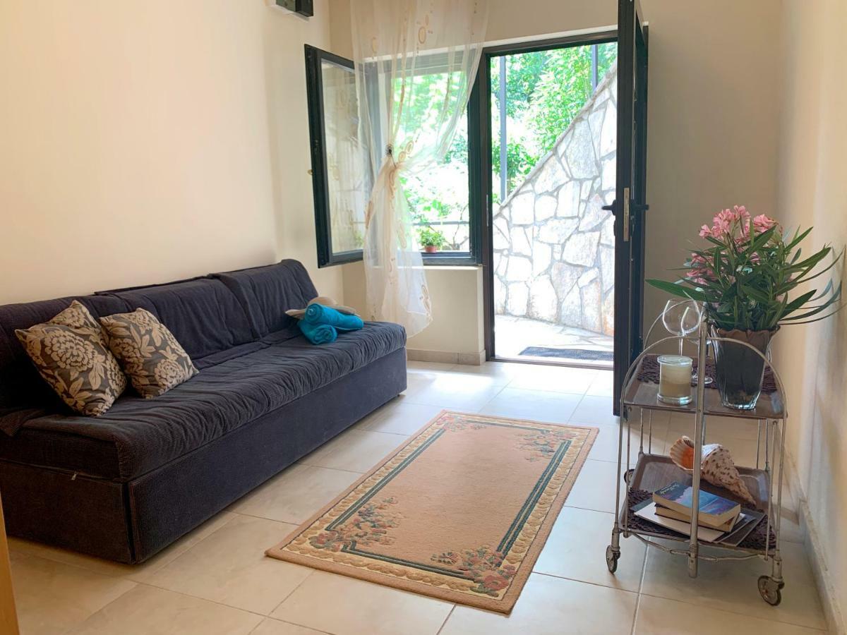Villa Monte Boutique Apartments In Херцег Нови Екстериор снимка